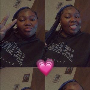 Meet your Posher, Mayanna